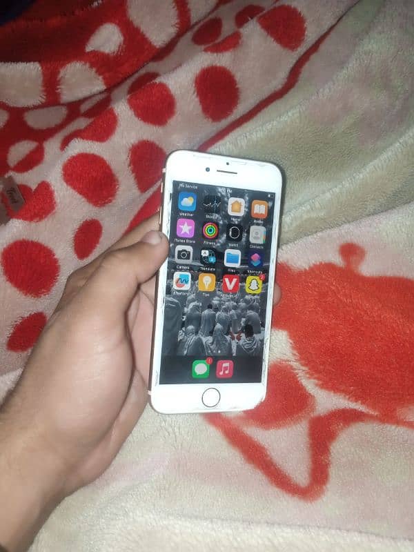 i phone  8.  urgent sale 5