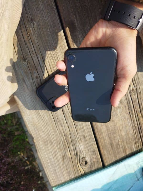 Iphone XR non pta JV/64GB/Black colour 6