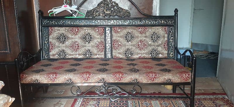 iron sofa four seater 2