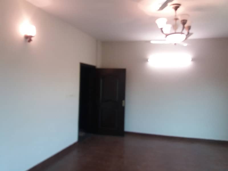 3 Bed Flat For Rent In Askari 14 Sec B 10