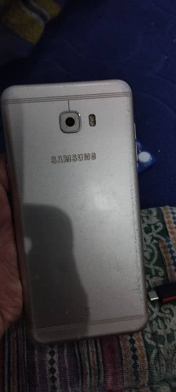 samsung c7 pro 4/64 2