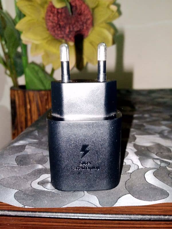 Samsung  original charger 1