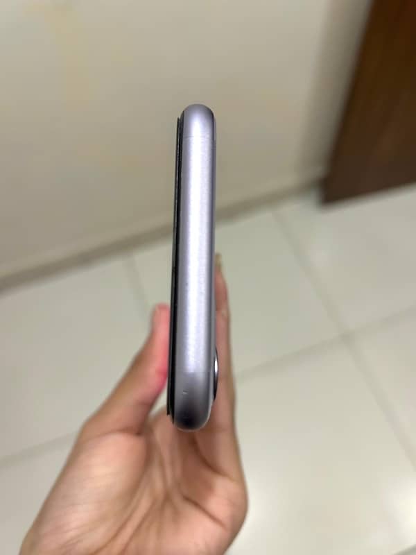 iphone 11 Non PTA 64gb 2