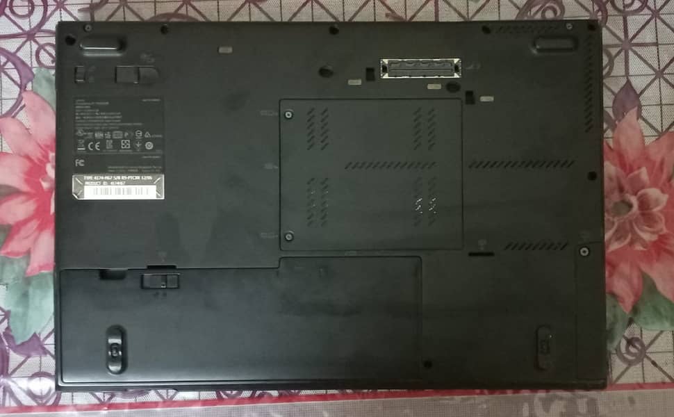 Lenovo Thinkpad T420s | Core i5 2nd Generation | 8GB RAM | 320 GB HDD 3