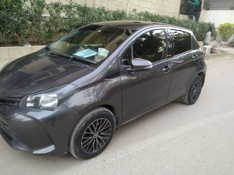 Toyota Vitz 2015 1