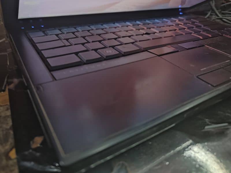 Dell i5 laptop Latitude E4310 i7 i3 1