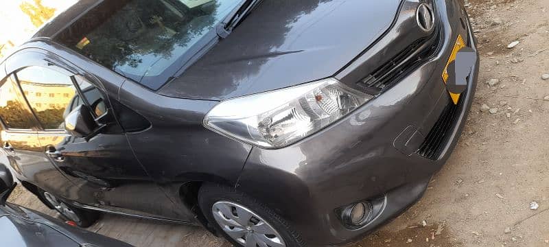 Toyota Vitz 2013 2