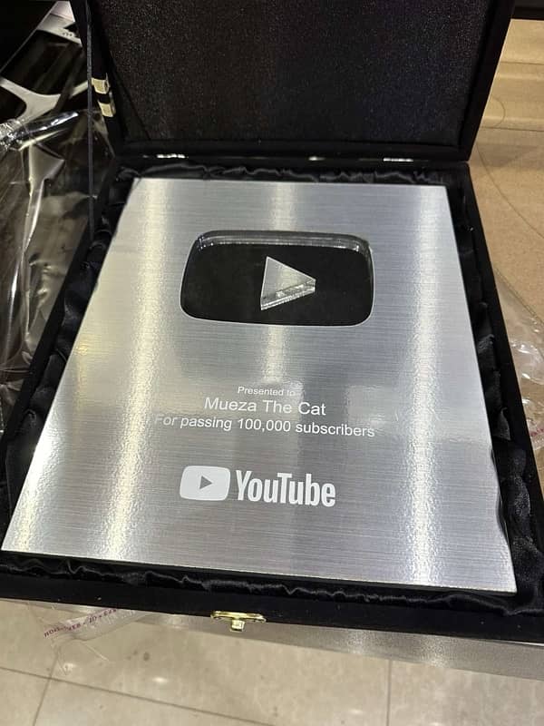 Youtube Play Button 0