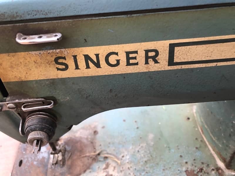 Singer Sewing Machine 1