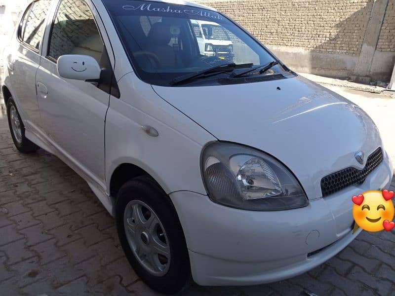 Toyota Vitz 2000 0