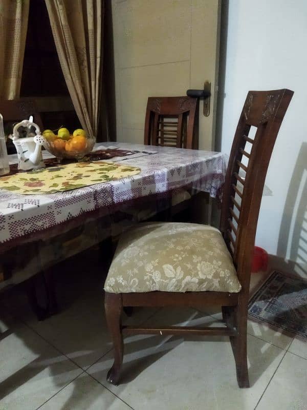 dining table with 6 chairs 4