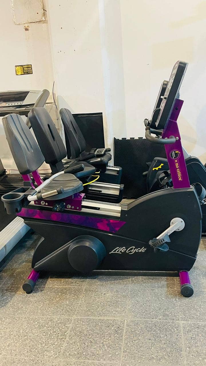 ELLIPTICALS \ Treadmills \Spin Bike \Lifefitness\Gym Machines\Usa 15