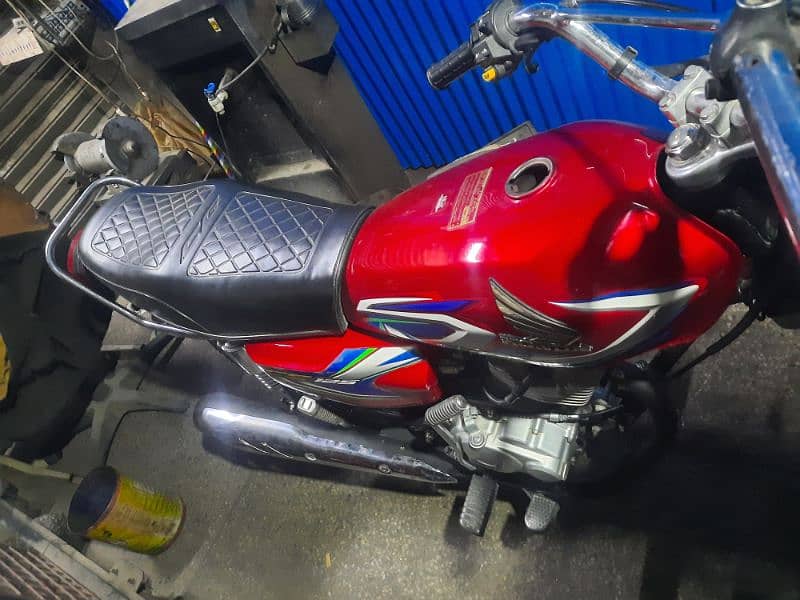 honda 125 22 model rawalpindi all punjab num 7