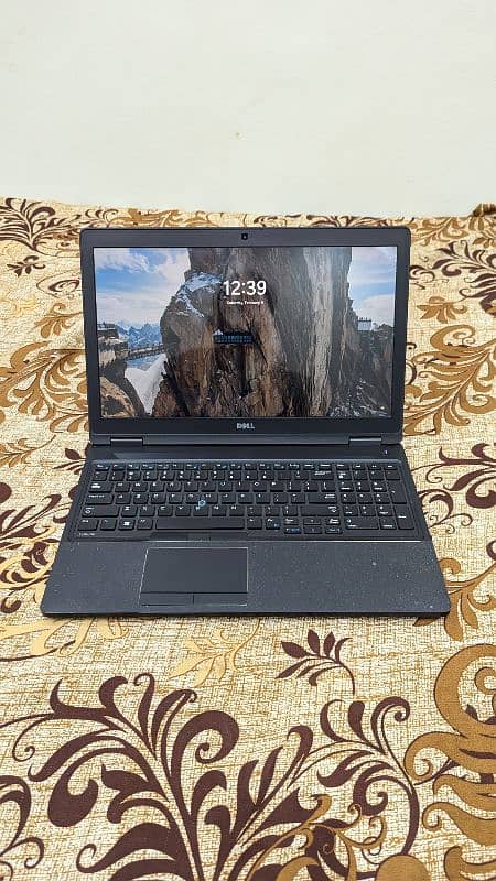 Dell 5580 Core i7 7th Gen Ram 16gb SSD 256gb 4