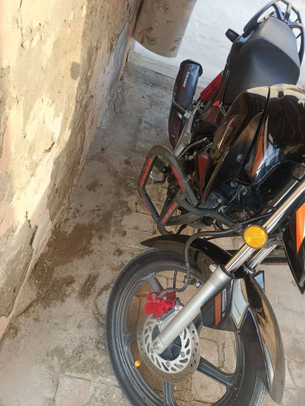 Honda CB 150F 2022 Mdl Fresh Condition 4