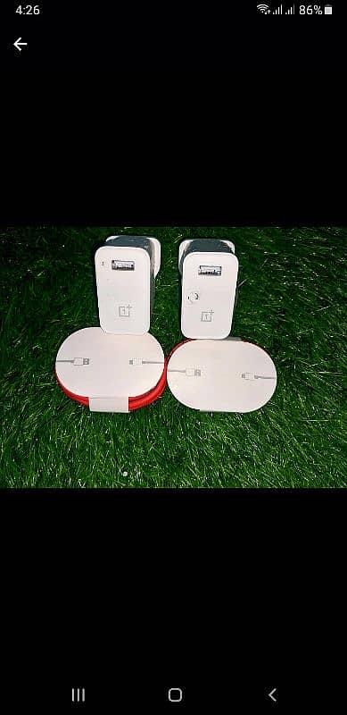 Oneplus Genuine Charger and Cable 4