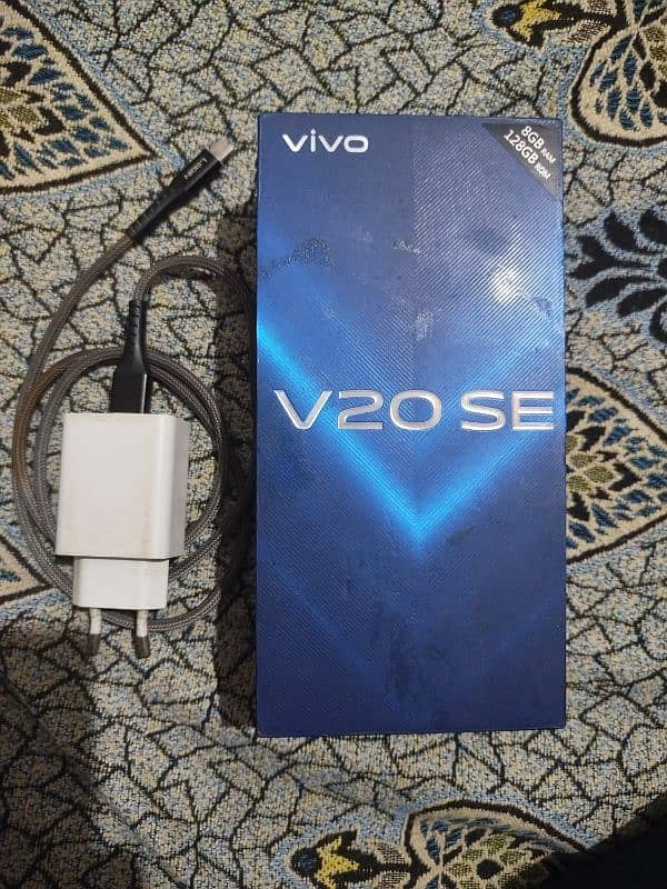 vivo v20se 8/128 7