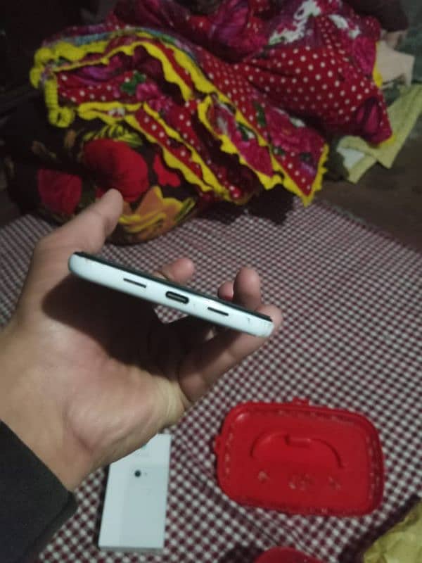 Google pixel 3a xl new condition 3