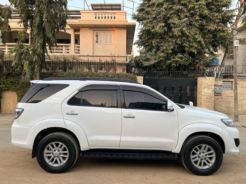 Toyota Fortuner V 2015 total genuine just like new 7