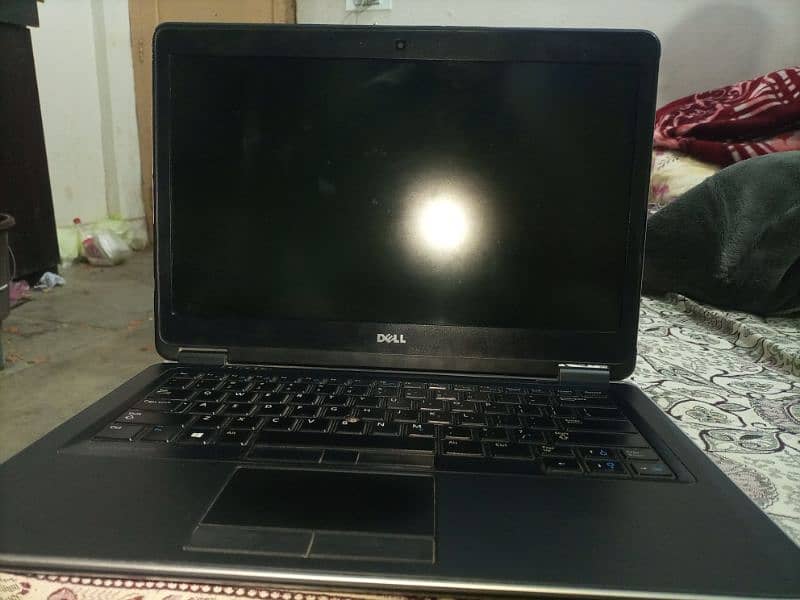 Dell latitude E7440 i5 4 gen 0