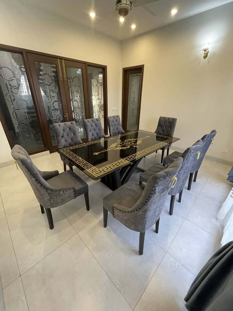 8 Seater Fancy Glass Dining Table 3