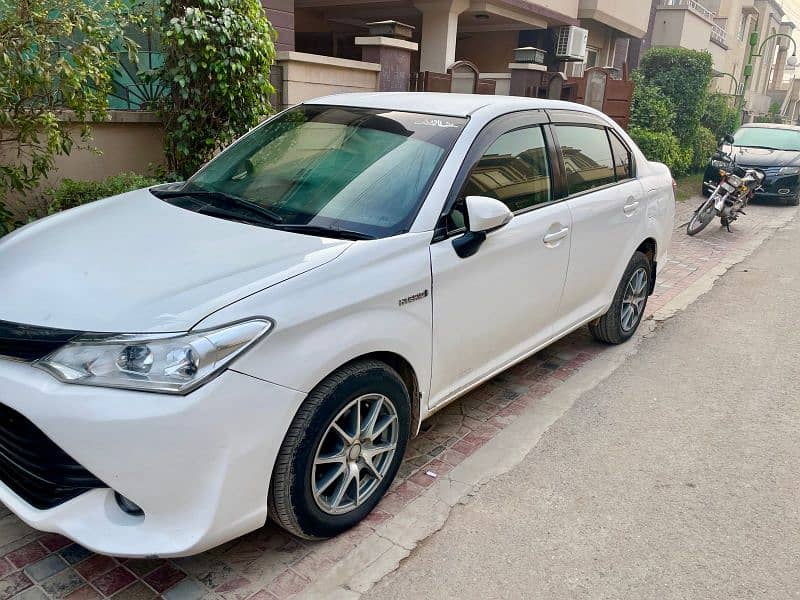 Toyota Corolla Axio 2015 2