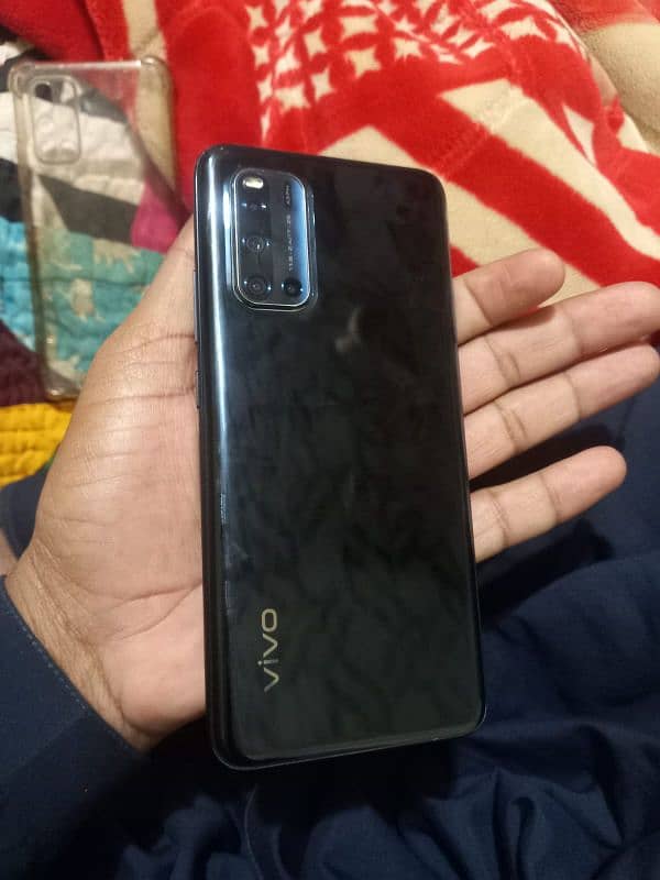 I am selling my Mobile vivo E19 1