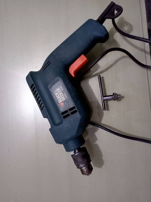 Used Black & Decker Drill Machine – Two-Way Rotation 1