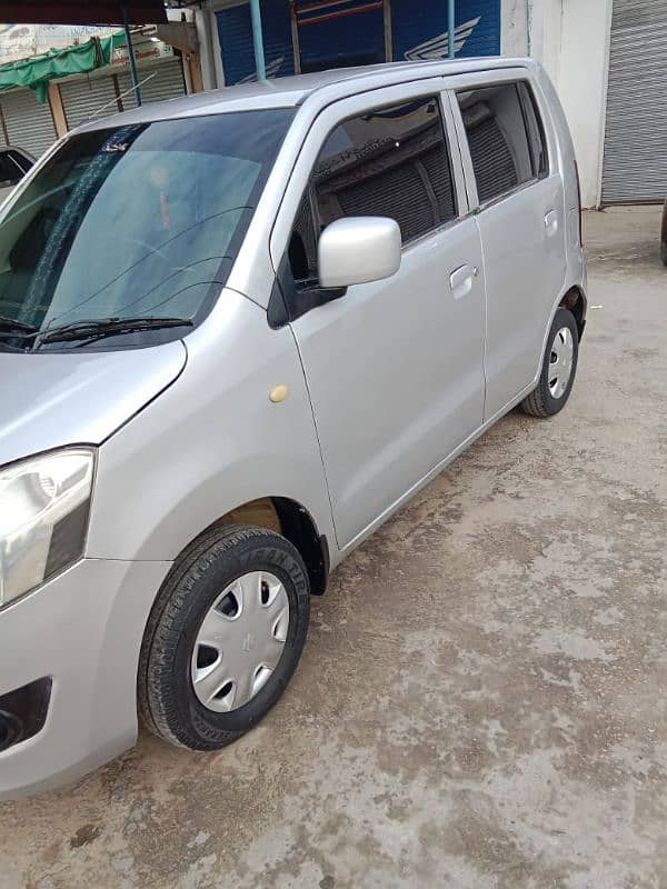 Suzuki Wagon R 2018 6