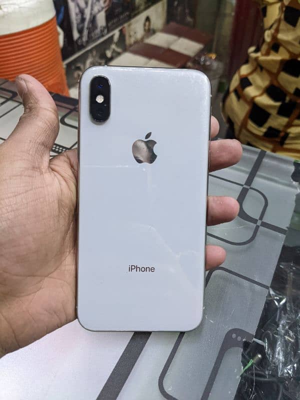 iphone xs 64 gb jc sim active hona wali hn 46000 w/n 03100445006 0