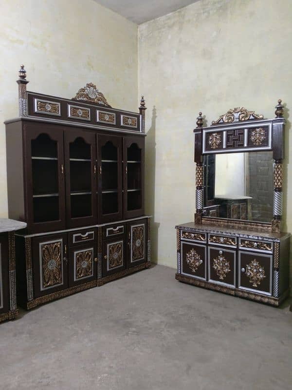 beautiful complete jahaz bed set solid wooden for sale in Lahore 0