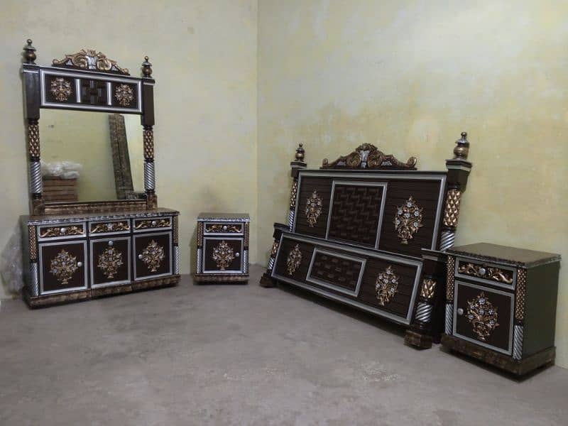 beautiful complete jahaz bed set solid wooden for sale in Lahore 1