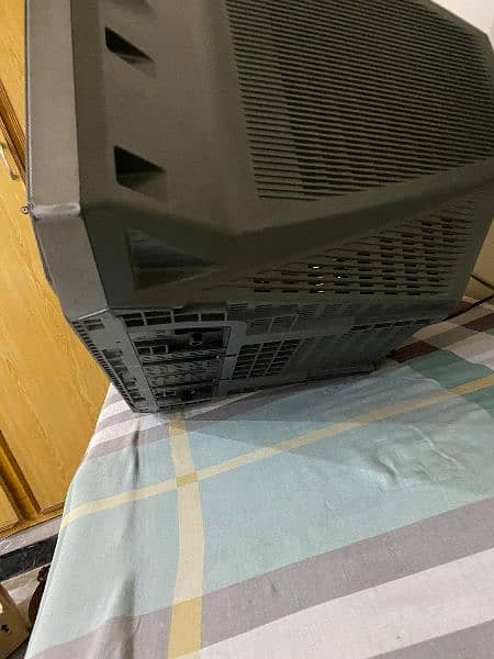 Sony trinitron TV 9/10 condition 7