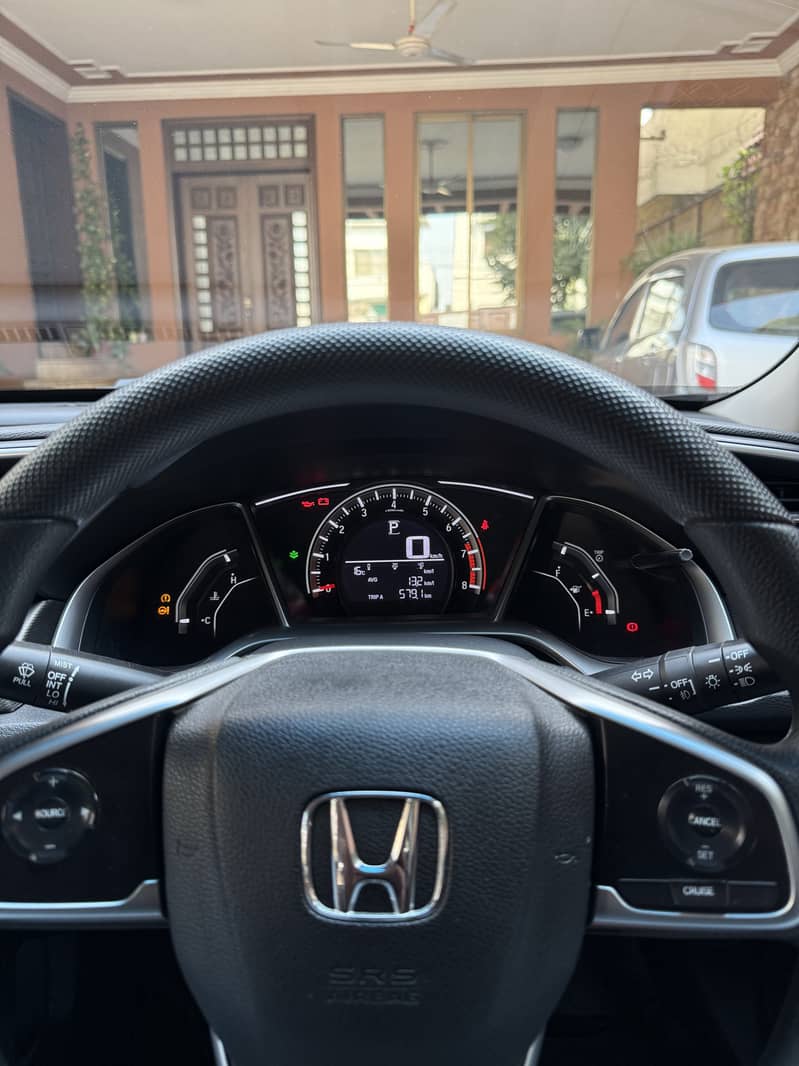 Honda Civic Oriel 1.8 i-VTEC CVT 2021 8