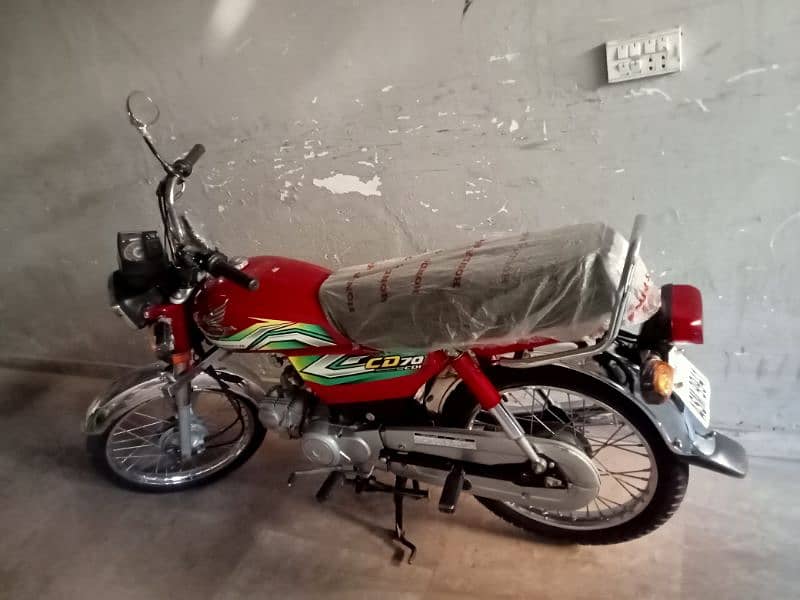 Honda CD 70 brand new condition 1