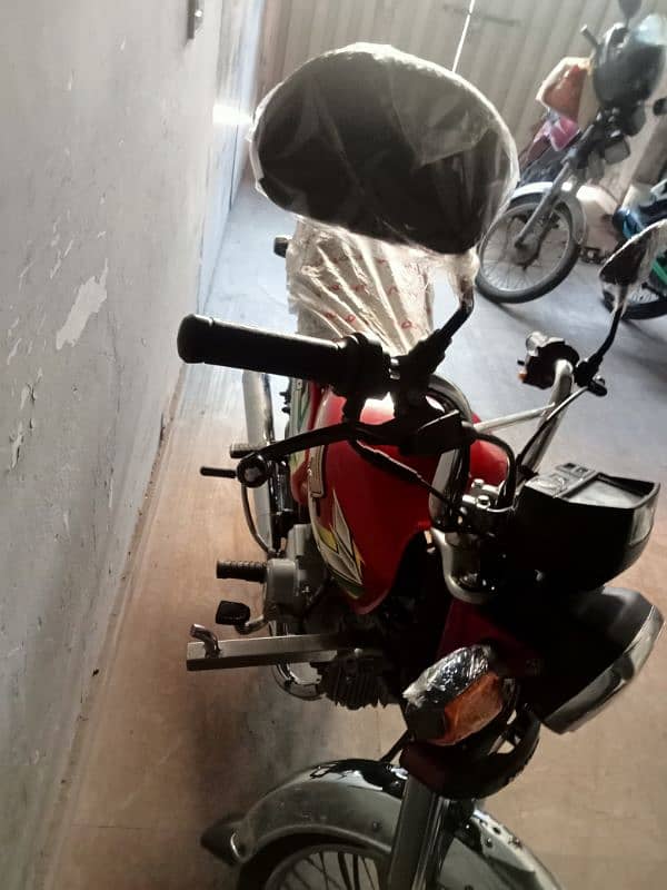 Honda CD 70 brand new condition 4