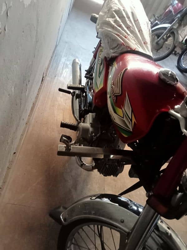 Honda CD 70 brand new condition 5