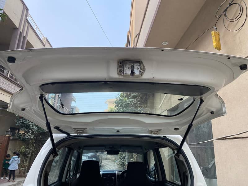 Suzuki Wagon R 2019 11