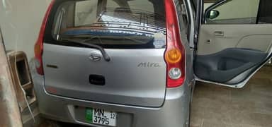 Daihatsu Mira 2012