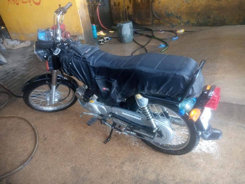 Unique 2019 model Bilkul Sheesha bike ha 4