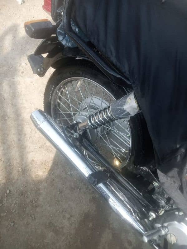 Unique 2019 model Bilkul Sheesha bike ha 10