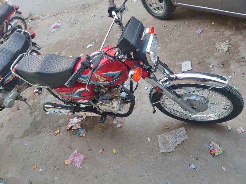 Honda CG 125 2024 Red 10/10 Condition 10