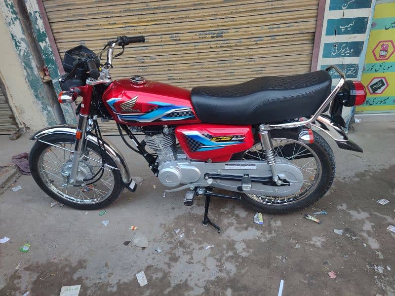 Honda CG 125 2024 Red 10/10 Condition 14