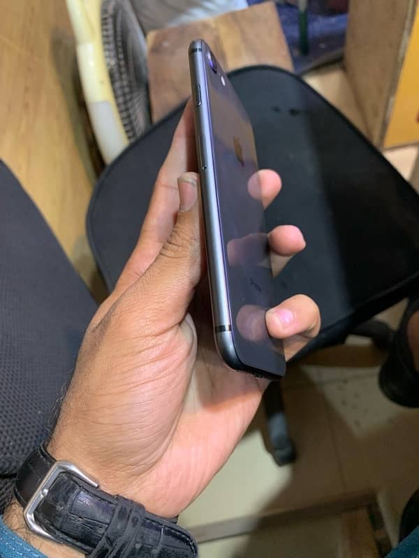 Iphone 8 64GB Non Pta 3