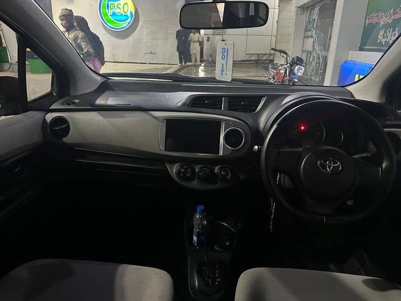 Toyota Vitz 2013 7