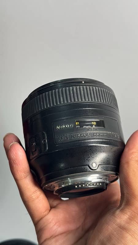 Nikon 85mm f/1.8G Used 3