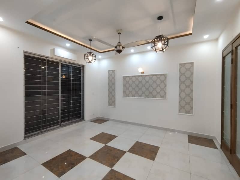 Beautiful Ultra Modern 1 Kanal House Available For Sale in DHA Phase 6 N Block 12