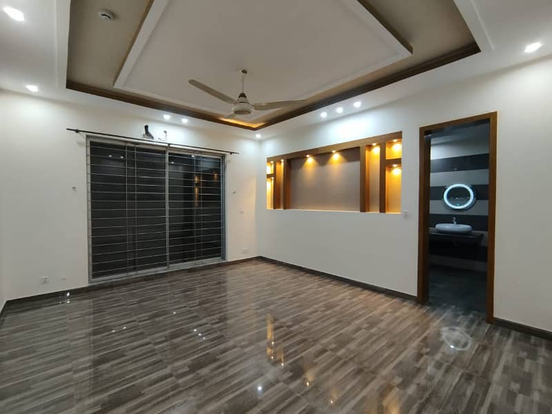 Beautiful Ultra Modern 1 Kanal House Available For Sale in DHA Phase 6 N Block 13