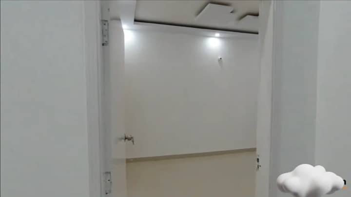 A 1200 Square Feet Flat In Karachi Is On The Market For sale 19