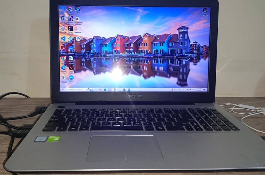 Asus Laptop 2 gb graphic card 6th gen core i7 0